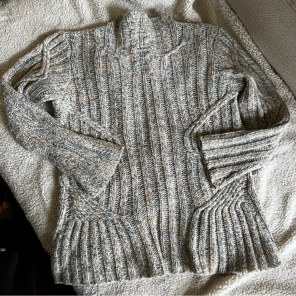 Sundance Catalog mock neck pullover sweater nicely detailed merino wool L - Picture 6 of 6